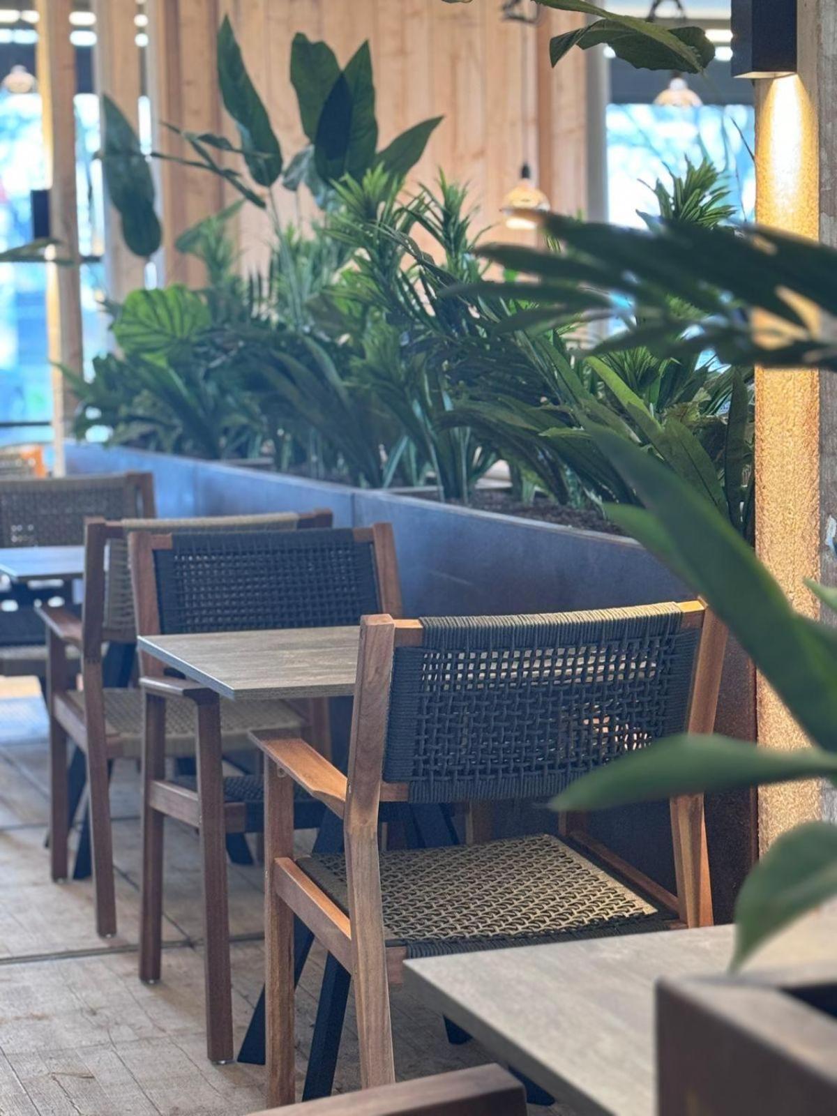 Amani - Aap Hotell Lichtaart Exteriör bild